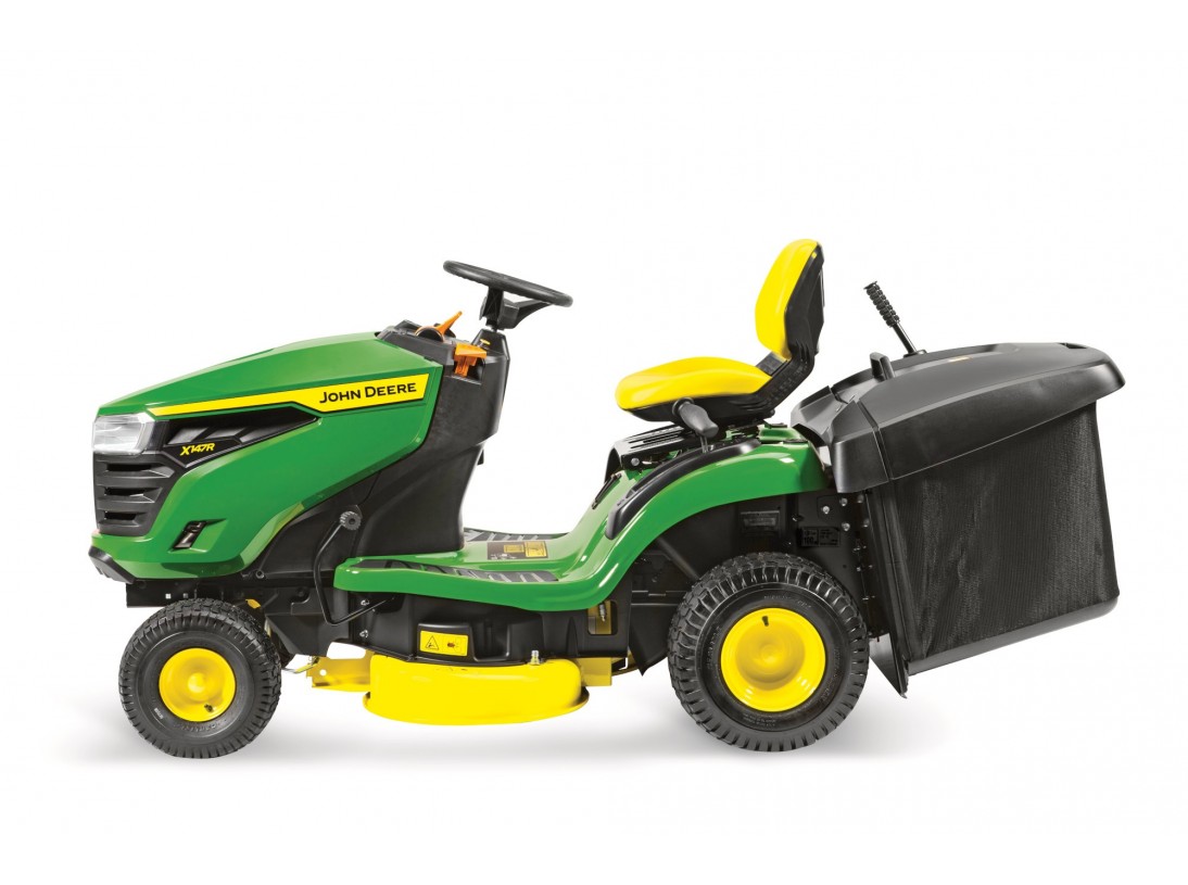 Tondeuse autoportée JOHN DEERE X147R vue de côté gauche