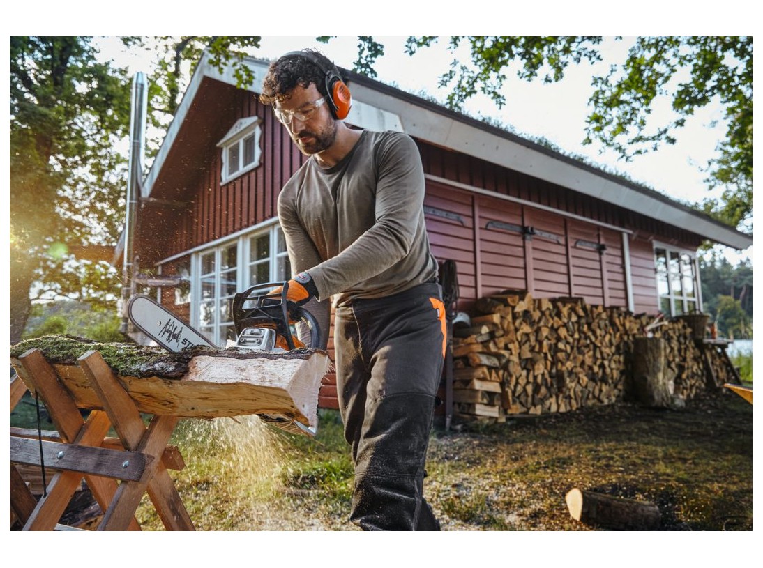 Utilisation de la tronçonneuse stihl ms 162