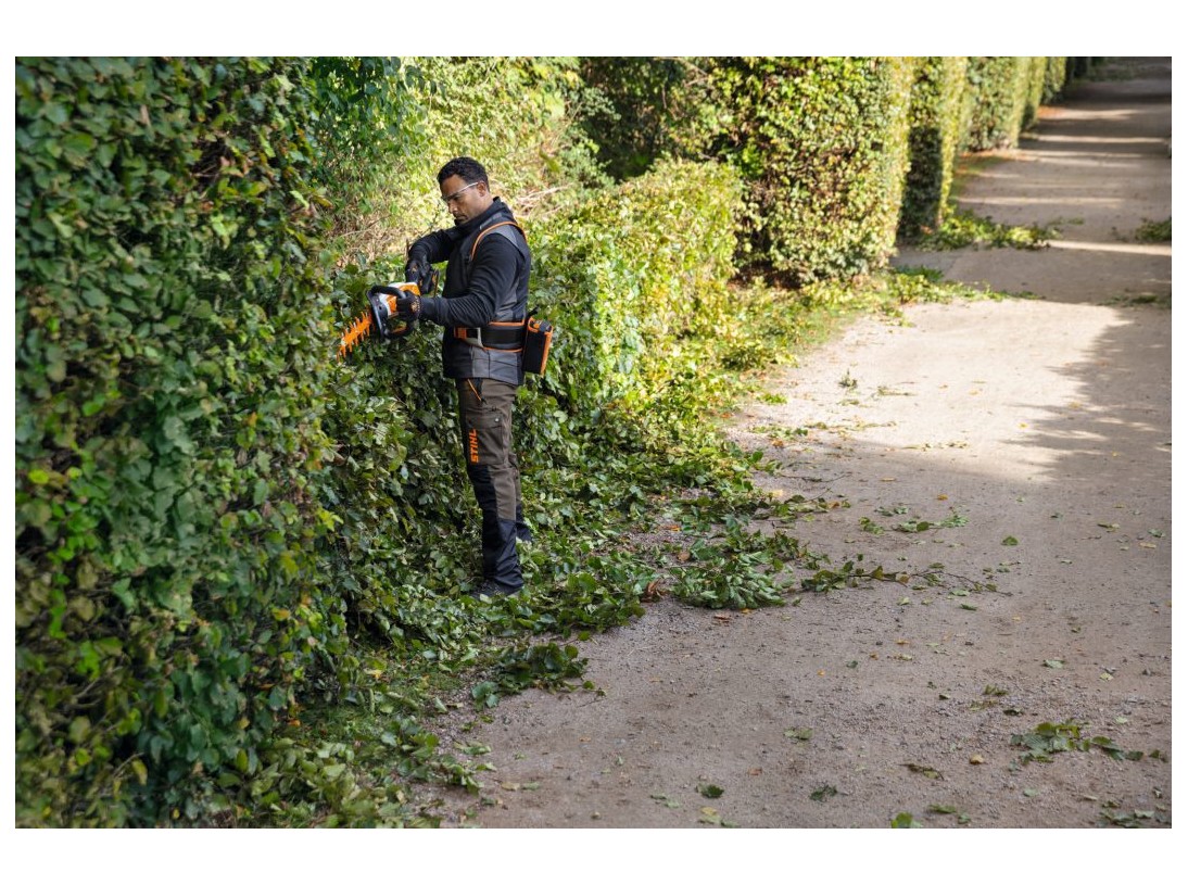 Utilisation du taille-haies à batterie HSA 130R 75cm STIHL