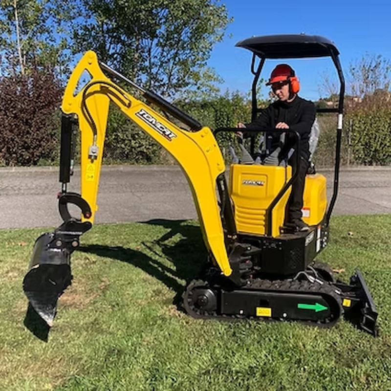 Mini pelle DG-09 & DG-10 TOMCAT