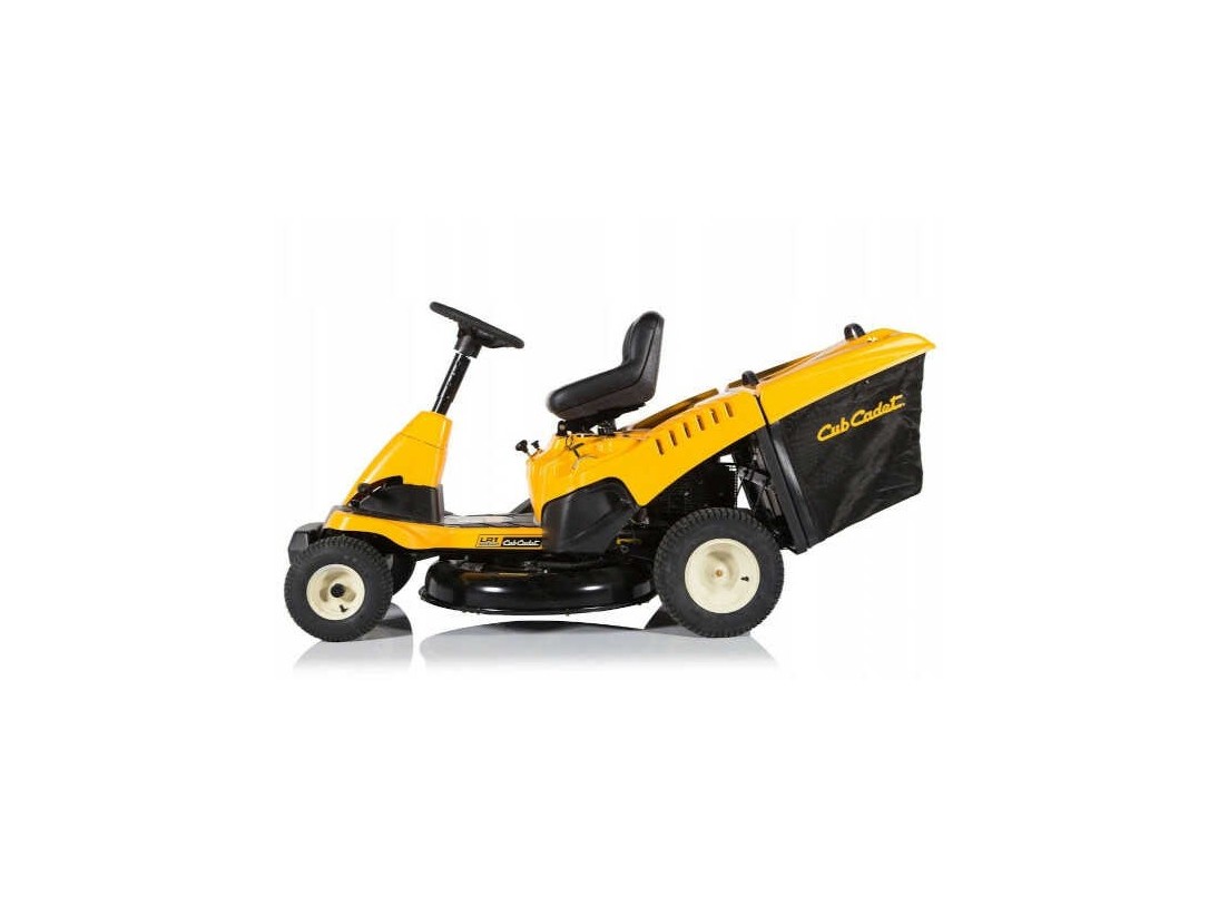 Vue de côté de l'autoportée rider LR1 MR76 CUB CADET